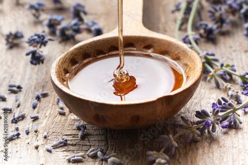 Wallpaper Mural honey and lavender Torontodigital.ca