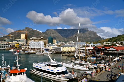 Fototapeta Victoria and Alfred Waterfront scenic view in Cape Town, South Africa
