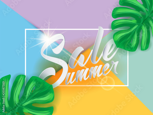 Summer sale on papper background witn palm leaves