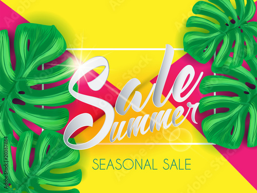 Summer sale on papper background witn palm leaves