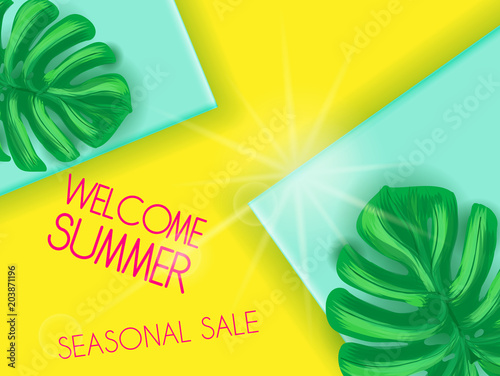 Summer sale on papper background witn palm leaves