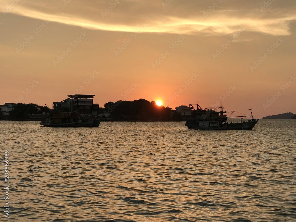 Fototapeta premium 海边日落