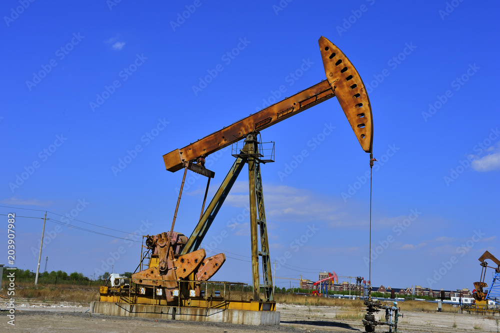 The oil pump The oil pump