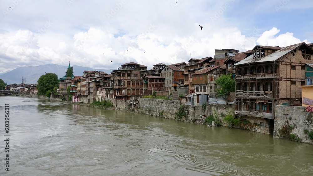 Srinagar Stadtansicht, Häuser und Gebäude in Kashmir, Indien