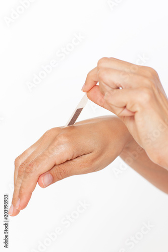 Pflaster auf Finger aufkleben