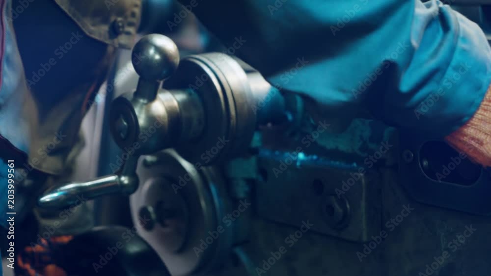 Operator of machine tools with program control. Mechanical processing ...