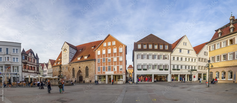 Reutlingen, Marktplatz mit Spitalhof und Maximilianbrunnen