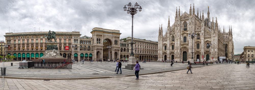 Fototapeta premium Milan cathedral, Italy