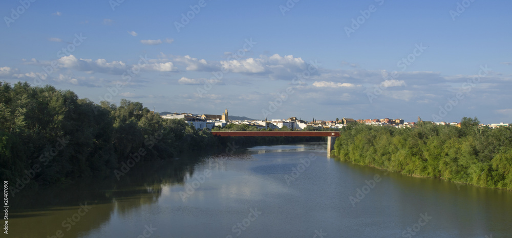 Río Guadalquivir a su paso por Córdoba / Guadalquivir River as it passes through Cordoba