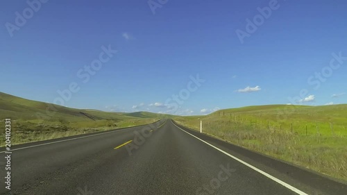 Sunny spring drive through Central Washington