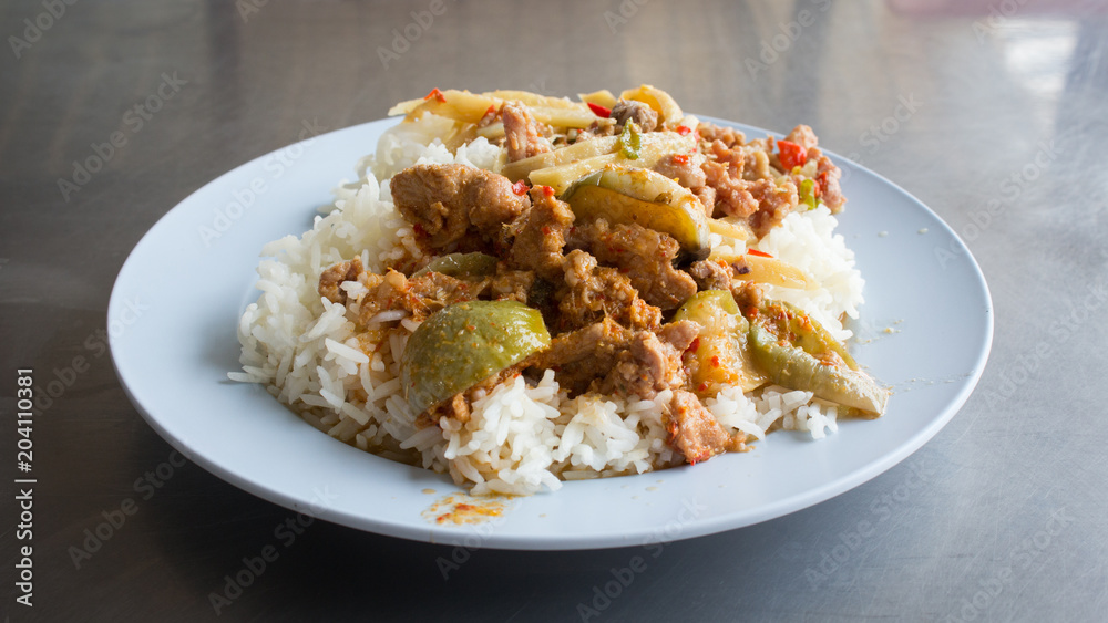 Thai spicy food basil chicken fried rice recipe Thai spicy food basil chicken fried rice recipe