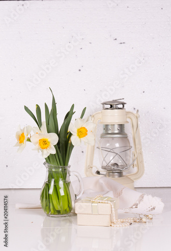 Fototapeta Naklejka Na Ścianę i Meble -  Still life with flowers and a kerosene lamp