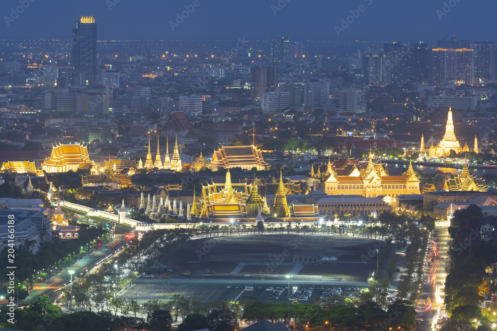 Bangkok iconinc place. Wat Phra Keaw, Grand Palace, and Wat Arun.