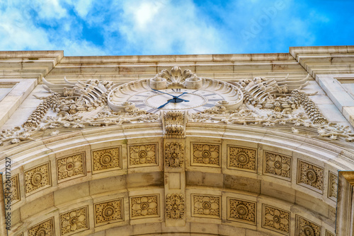 Detail of the Augusta Street Triumphal Arch in the city of Lisbon .