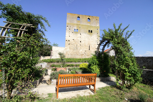 Conflans-Sainte-Honorine - Tour Montjoie photo