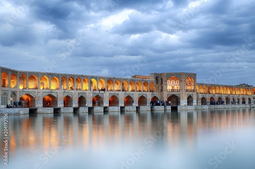 Illuminated Khaju Bridge, Pol-e Chadschu Bridge, Isfahan, Iran, Asia