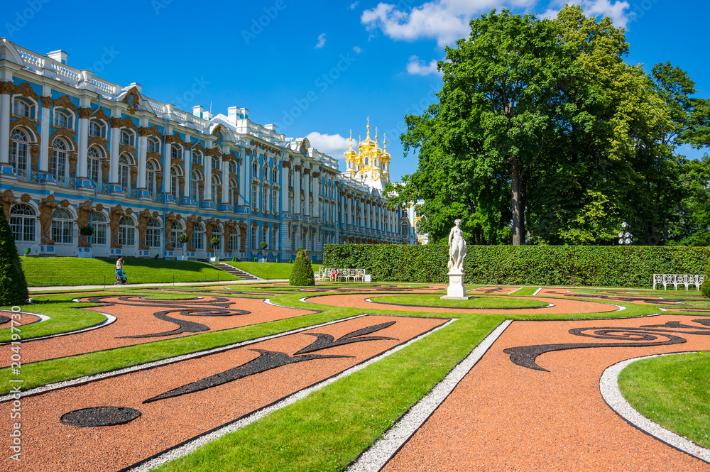 Fototapeta premium The Catherine Palace in Saint- Petersburg, Russia