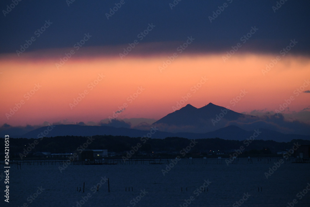 筑波山と霞ヶ浦の夕景stock Photo Adobe Stock