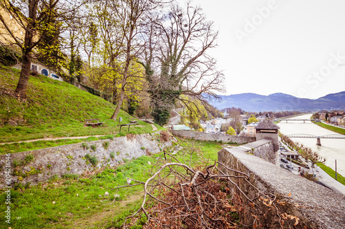 Aussicht auf die Stadt Salzburg von Kapuzinerberg in Frühjahr - Salzburg, Österreich photo