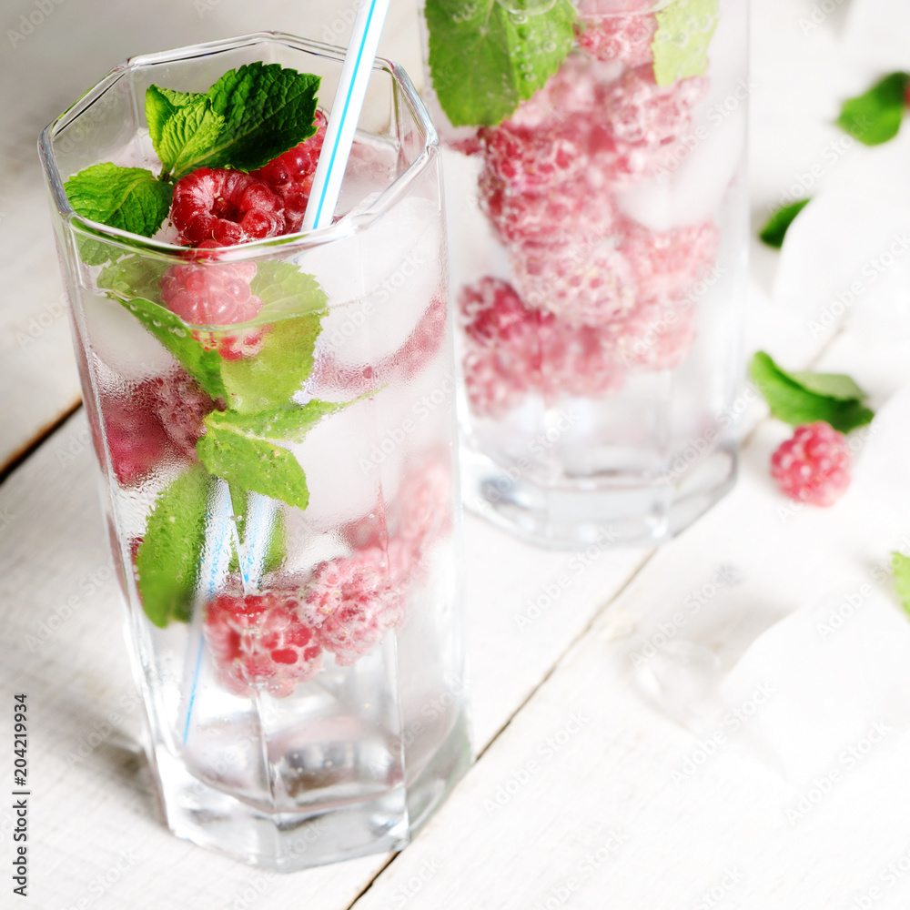 Raspberry Fruit Water with ice Raspberry Fruit Water with ice