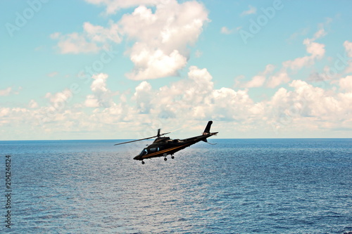 Вертолет, прием морского лоцмана, Австралия
