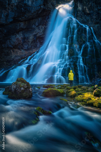 Fototapeta Naklejka Na Ścianę i Meble -  Gollinger Wasserfall