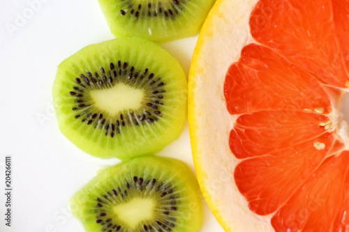 sliced kiwi AND red grapefruit healthy eating