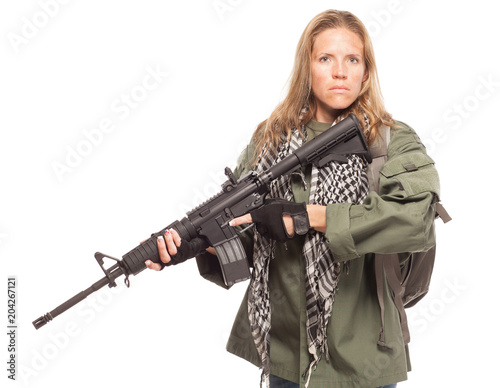 Foto Female doomsday survivor with rifle.
