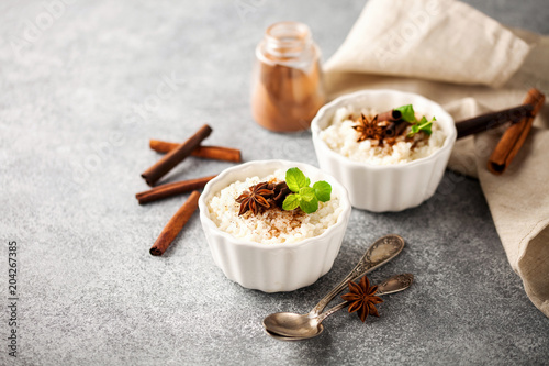 Rice porridge with cinnamon photo