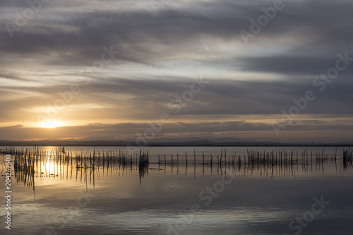 Embarcadero en el lago © mananuk
