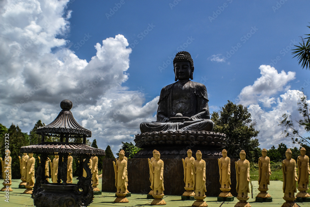 Fototapeta premium buda estátua templo