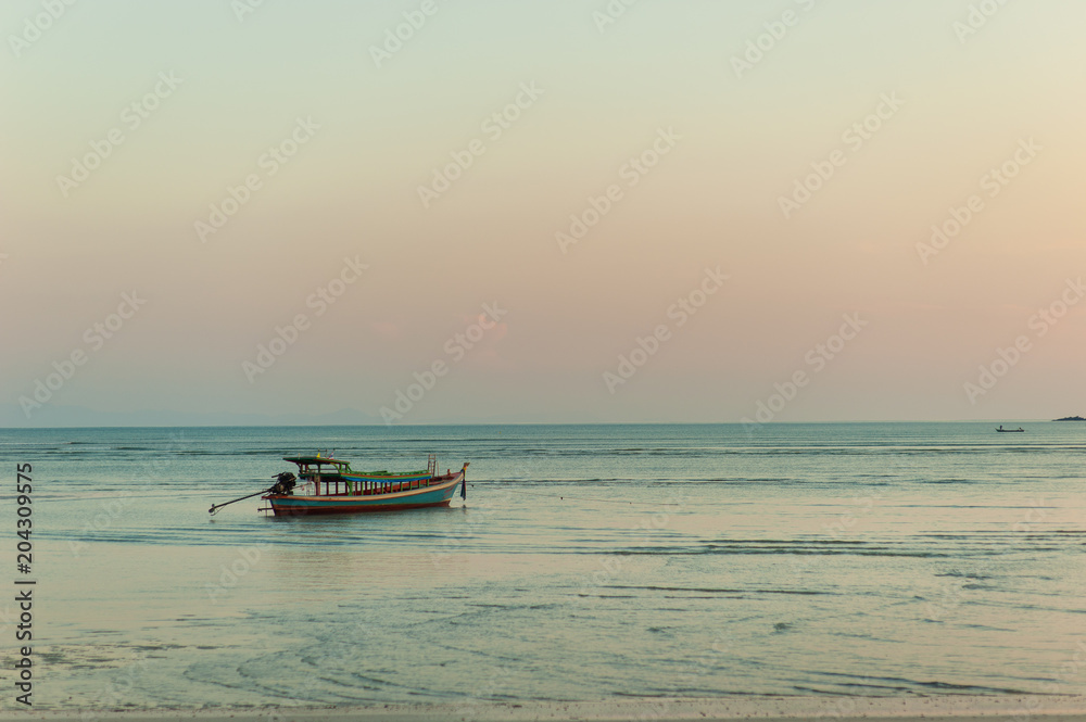 Naklejka premium Exotic beach nature and clouds on horizonn Thailand.