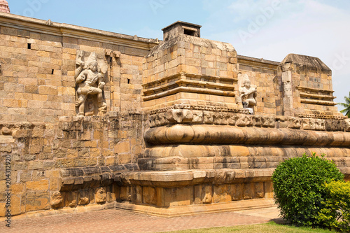 Entrance to the mahamandapa, Brihadisvara Temple, Gangaikondacholapuram, Tamil Nadu, India photo