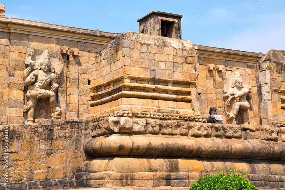 Fototapeta premium Entrance to the mahamandapa, Brihadisvara Temple, Gangaikondacholapuram, Tamil Nadu, India