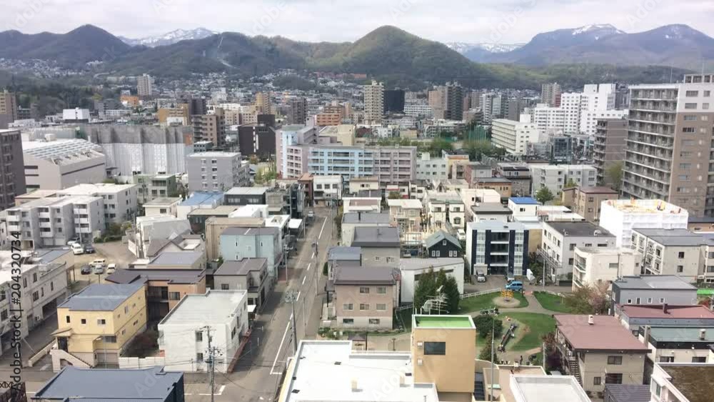 春の札幌の住宅街と小さき公園で遊ぶ子等 タイムラプス 春の札幌の住宅街と小さき公園で遊ぶ子等 タイムラプス