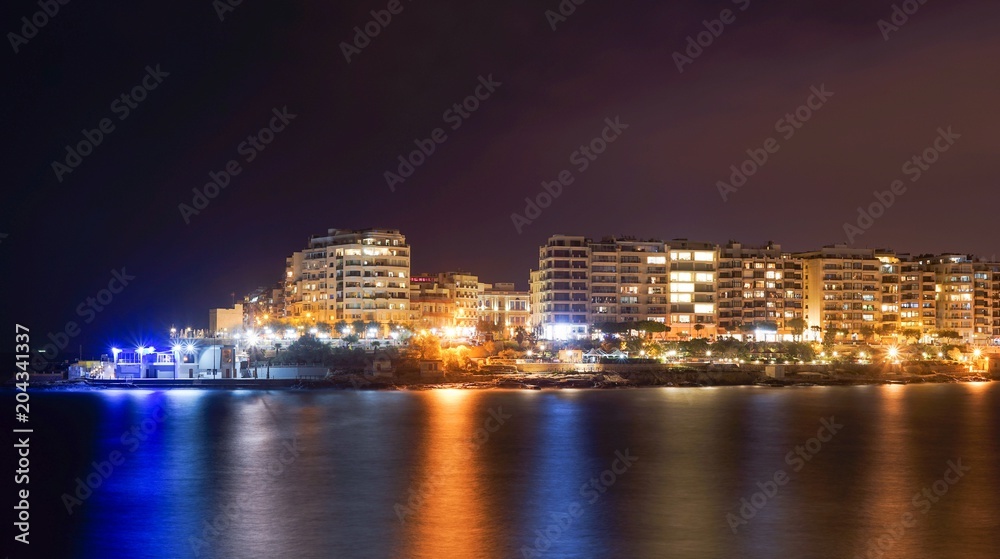 Fototapeta premium Night landscape in Malta