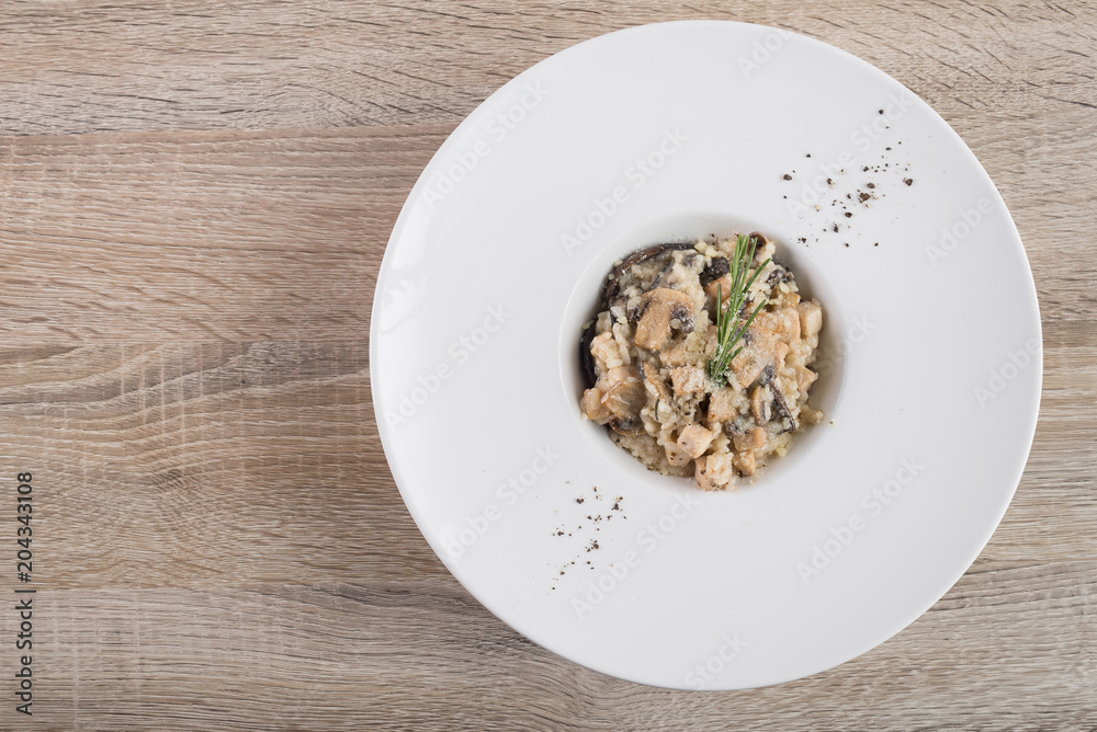 risotto with mushrooms and rosemary