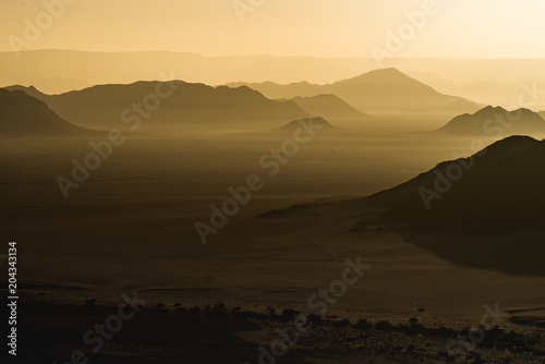 Sonnenaufgang über dem Naukluft Gebrige aus einem Ballon aufgenommen, Luftbild, Hardap, Namibia