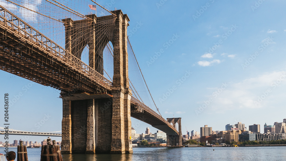 New York, USA / Brooklyn Bridge at Dusk - obrazy, fototapety, plakaty 