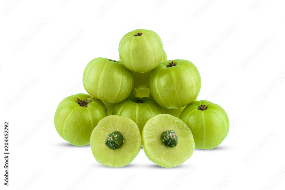 Obraz premium Indian gooseberry isolated on white background