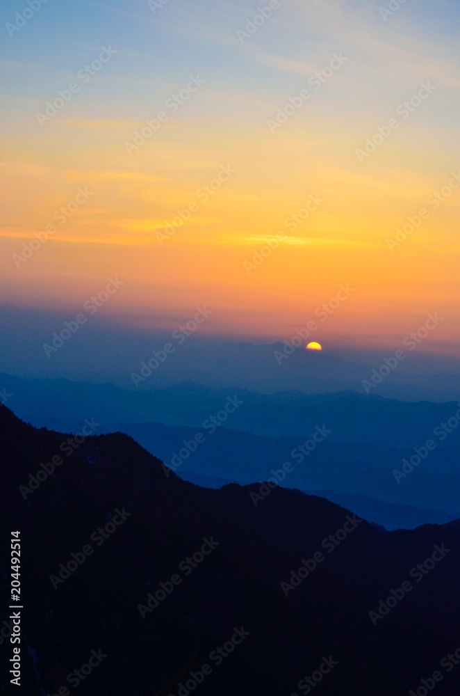 Obraz premium 常念乗越からの日の出