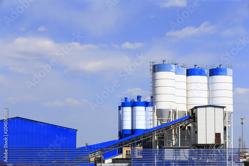 Cement concrete mixing equipment