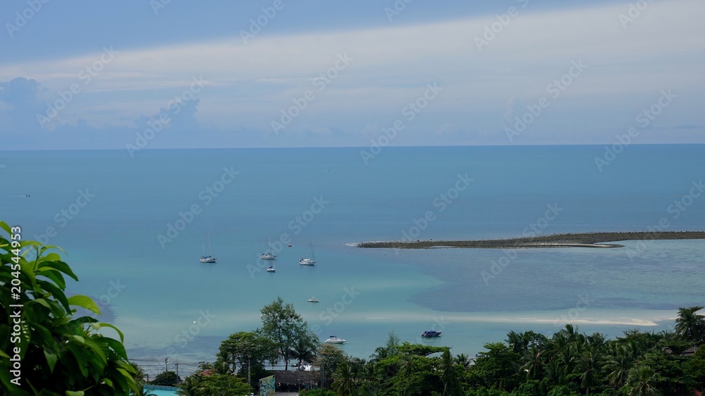 Fototapeta premium Blick über die Süd-Ost Küste von Ko Samui 