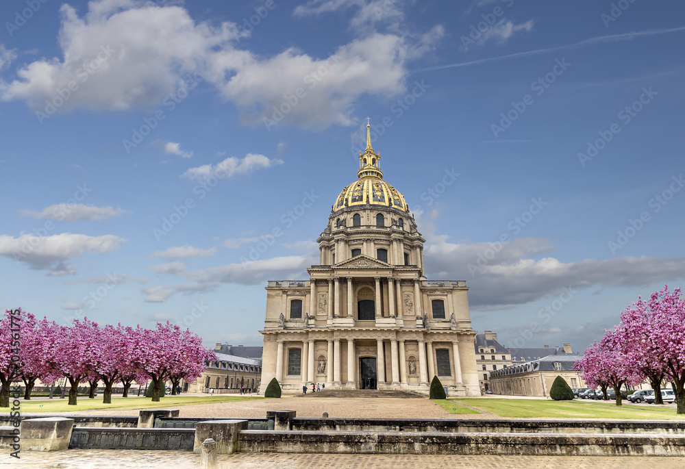 Les Invalides (National Residence of the Invalids) - complex of museums and monuments in Paris, France. Les Invalides is the burial site for some of France's war heroes