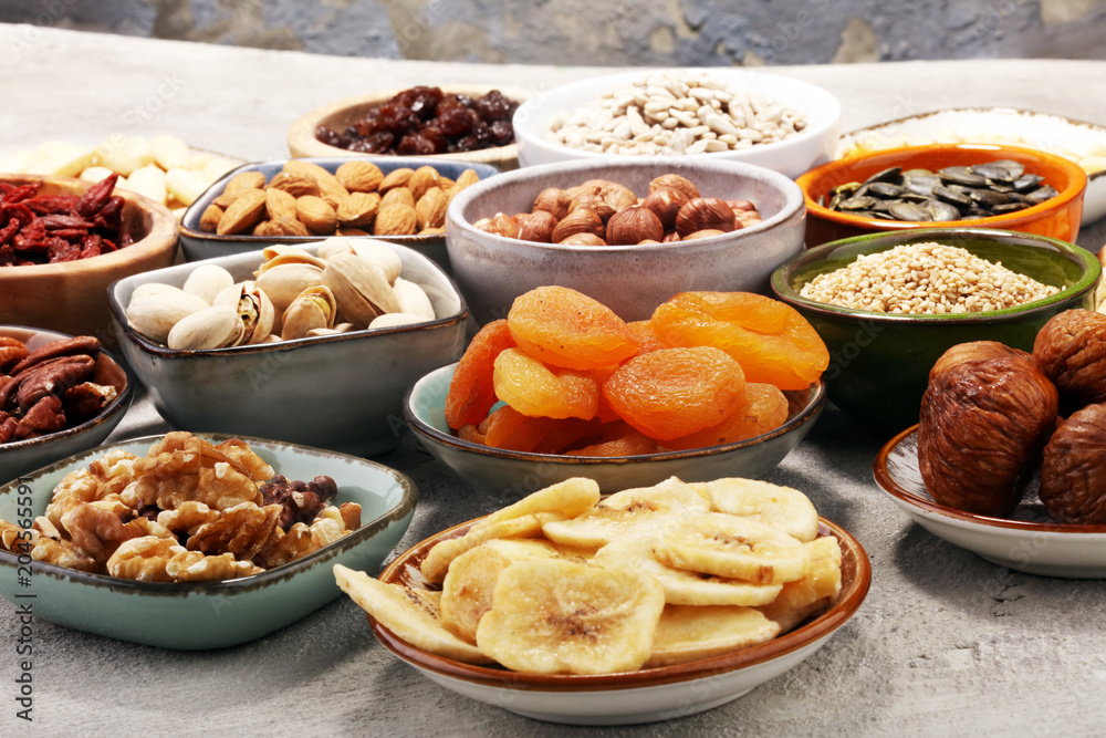 Composition with dried fruits and assorted healthy nuts Composition with dried fruits and assorted healthy nuts