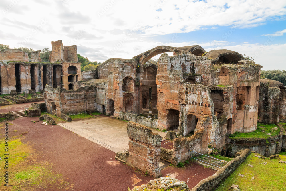 Italy, Central Italy, Lazio, Tivoli. Hadrian's Villa. UNESCO world heritage site. The Grand Thermae (Grandi Terme) ruins.