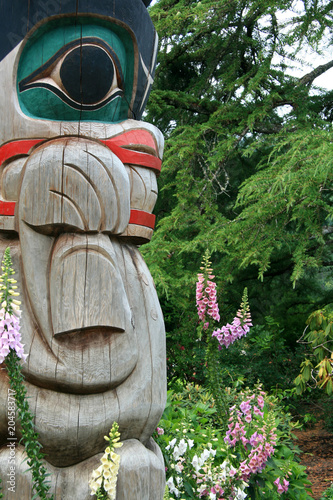 Totem Pole - Butchart Gardens, Victoria, BC, Canada
