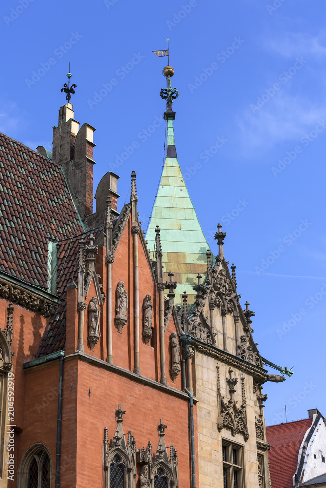 Obraz premium Gothic Wroclaw Old Town Hall on market square, Wroclaw, Poland.