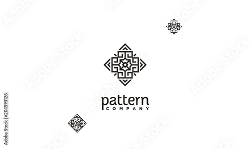 Square Line Art Tile Motif Pattern luxury elegant logo design