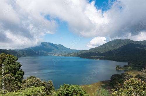 Lake Buyan